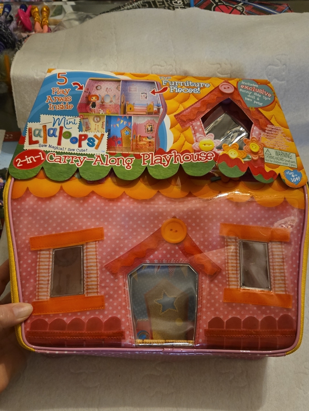 Lalaloopsy 2-in-1 Carry-Along Playhouse For Mini Dolls